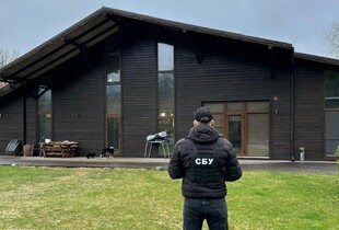 СБУ викрила оборудку із землею на понад 595 млн грн: серед фігурантів нардеп-втікач Деркач