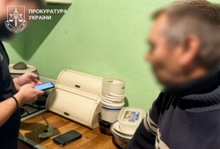 На Буковині судитимуть чоловіка за сексуальну експлуатацію п'яти дівчаток 8-10 років