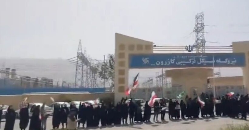 В Ірані цивільні утворюють 