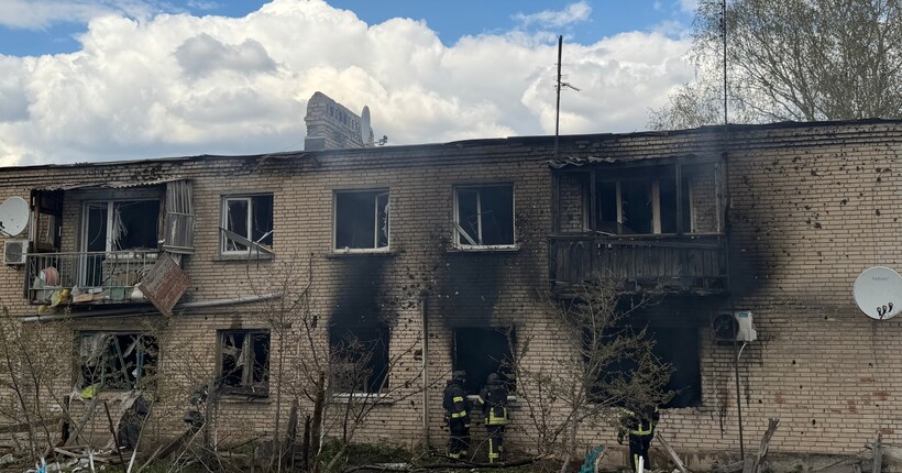 Окупанти масовано обстріляли Краматорськ: пошкоджено десять будинків