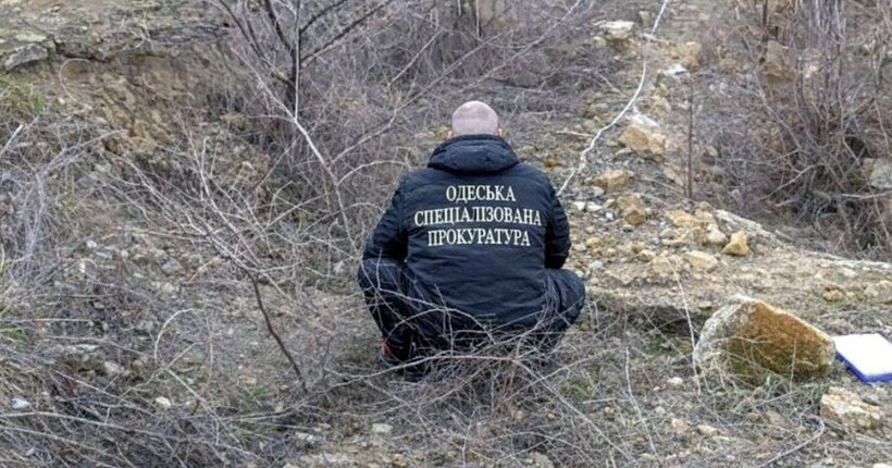 Правоохоронці викрили розкрадання 8,4 млн грн на реконструкції казарми на Одещині