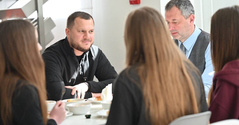 Очільник Київської ОВА відвідав ліцей на Бориспільщині для перевірки реформи шкільного харчування