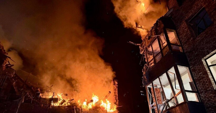 Ворог вдарив по житлових кварталах Дніпра: вже двоє загиблих і 27 поранених