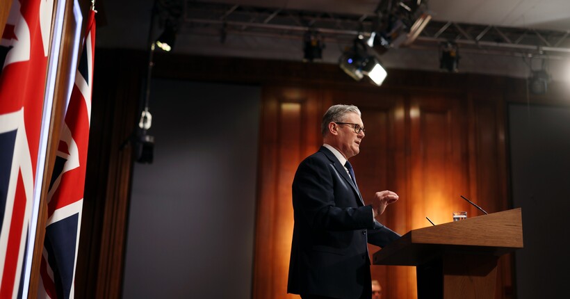 Макрон і Стармер скликають саміт через Ормузську протоку: США не запрошені