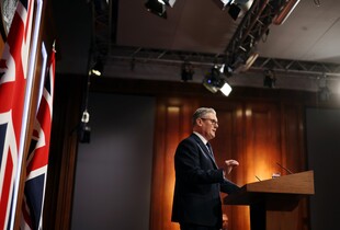 Макрон і Стармер скликають саміт через Ормузську протоку: США не запрошені