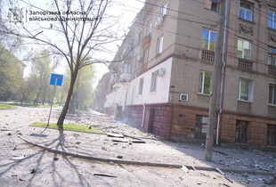 Ворог атакував житлові райони Запоріжжя: виникли пожежі, є поранені