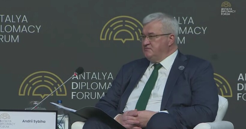 Українська стійкість не має бути виправданням для нескінченної війни - головне з зяав Сибіги в Анталії