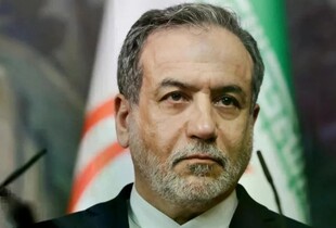 Іран відкрив Ормузьку протоку для комерційних суден - Арагчі