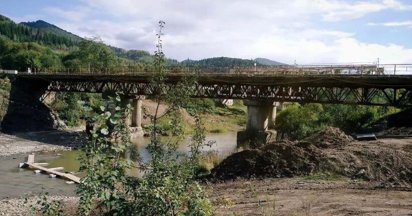 В ДПСУ попередили про тимчасове закриття мосту у смт Куликів: КПП Рава-Руська працюватиме