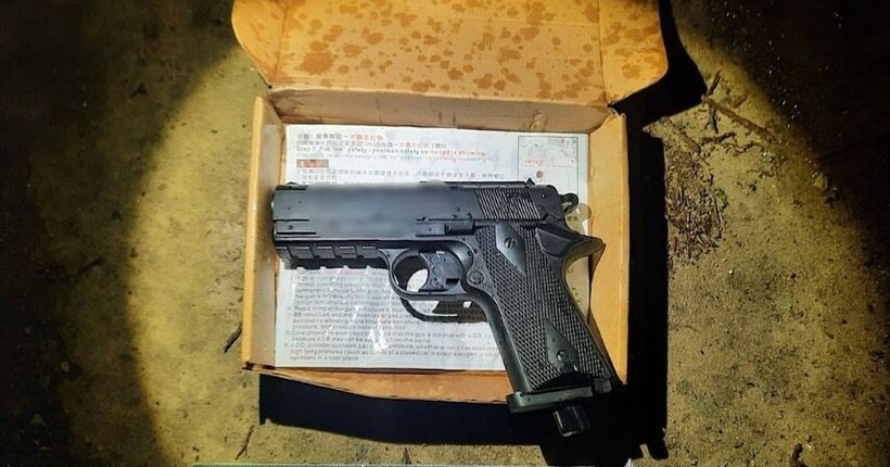 У Кривому Розі хлопець вистрелив із пневматичної зброї дівчині в око