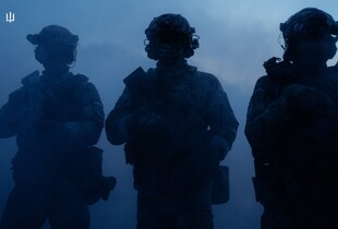 ГУР уразили два російських великих десантних кораблі у Криму (відео)