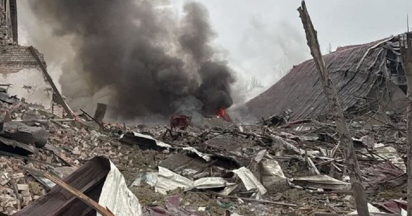 росія ФАБом зруйнувала навчальний заклад у Слов’янську: відео наслідків