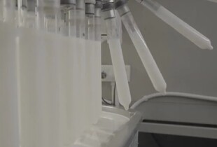 Найбільший виробник презервативів підніме ціни через війну з Іраном