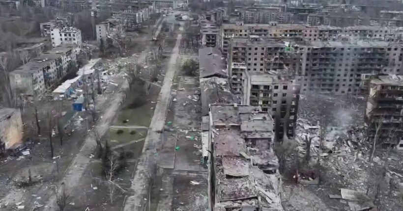 Місто, що стало лінією фронту: в МВС показали, як виглядає Костянтинівка зараз