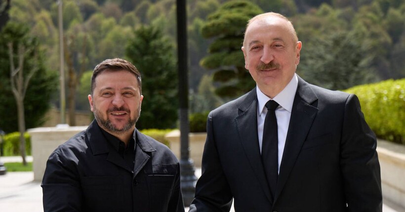 Зеленський прибув до Азербайджану для зустрічі з Алієвим (відео)