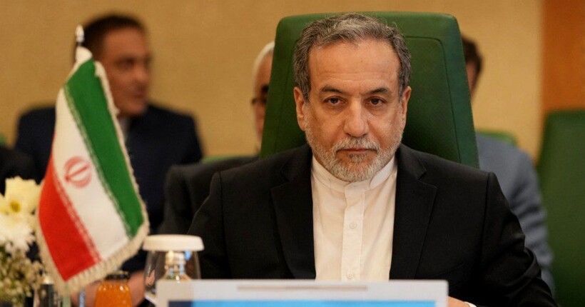 Голова МЗС Ірану залишив Ісламабад, не зустрівшись з американськими посланцями