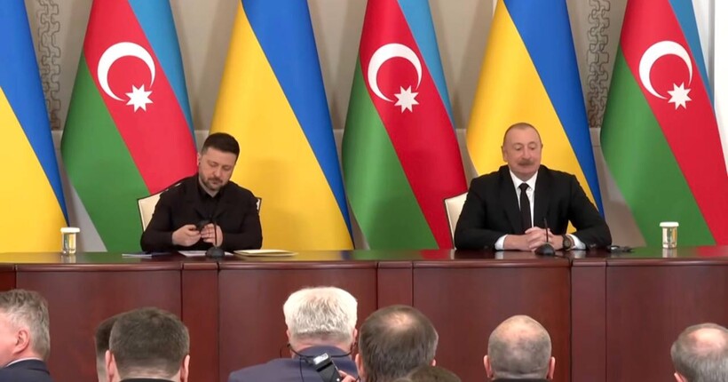 Україна готова провести тристоронні переговори в Азербайджані - Зеленський