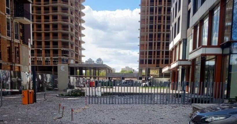 В ДСНС показали наслідки атаки БпЛА на Київ (фото)