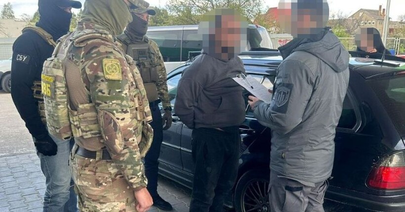 В Запоріжжі викрили організаторів схеми дезертирства і втечі військових за кордон