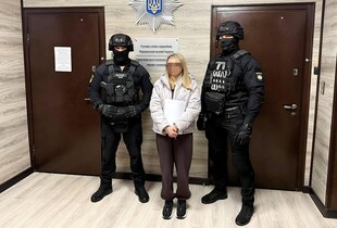 У Житомирі жінка змушувала шестирічну доньку займатись вебкамом