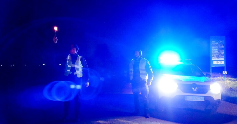 На Рівненщині невідомий з автомата відкрив вогонь по поліцейському та військових