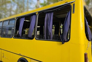 Окупанти поцілили в маршрутку в Херсоні: двоє загиблих, семеро поранених