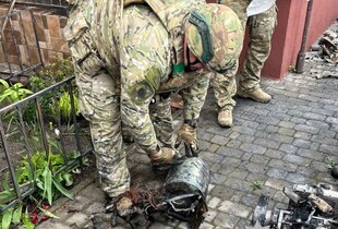 У Рівному фахівці знешкодили нездетоновану бойову частину БпЛА, який влучив у будинок