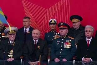 Без зв’язку, військової техніки, але з солдатами КНДР: як пройшов найкоротший в історії парад у Москві