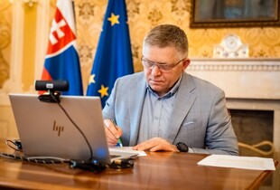 Зеленський має сам зателефонувати Путіну, якщо хоче переговорів - Фіцо