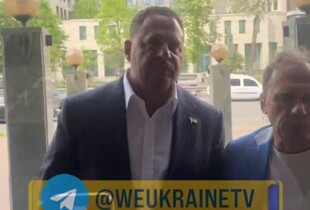Єрмак прибув у ВАКС: ексголові ОП оберуть запобіжний захід (відео)