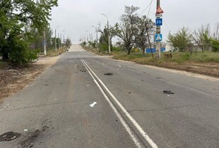 Ворожа атака на Херсон: вісім людей поранено через удари дронів, серед них дитина