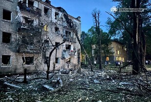 Росіяни ракетами вдарили по Дніпру: є влучання у по житловому кварталу, 18 поранених