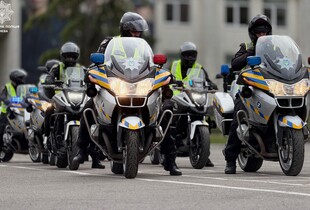 Патрульні на мотоциклах, велосипедах та конях: в яких містах України працюватимуть екіпажі