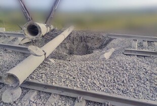 Російський ударний дрон атакував тепловоз на Харківщині: постраждав залізничник