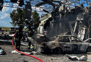 На Херсонщині війська рф атакували АЗС: загинула одна людина, понад 10 поранені