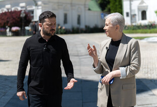 Зеленський розповів, що подарував йому Навроцький під час першої зустрічі