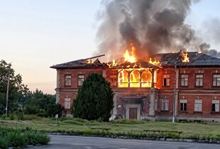 Російські дрони вщент спалили старовинну садибу Миклашевських на Запоріжжі