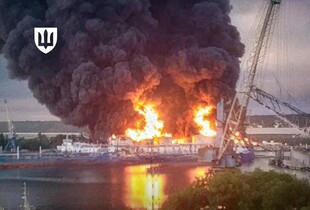 В Криму пролунали вибухи: рух Керченським мостом перекрили на п'ять годин