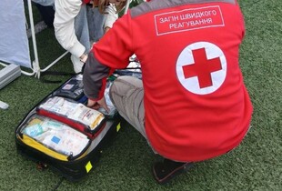 В Одесі на пляжі загинула жінка через влучання уламку під час повітряної атаки рф
