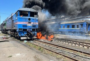 Росіяни тричі прицільно атакували локомотиви “Укрзалізниці”: загинув помічник машиніста
