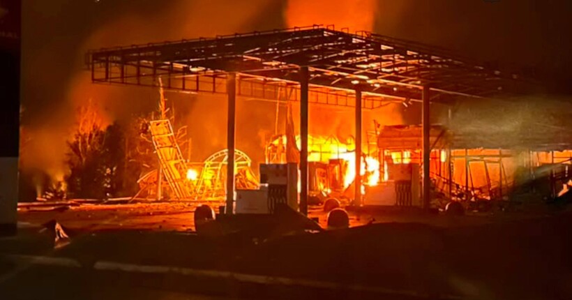 Ворог здійснив масовану атаку дронами по Охтирському району: є поранені