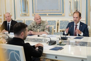 Зеленський та міністр оборони Данії обговорили підготовку Drone Deal