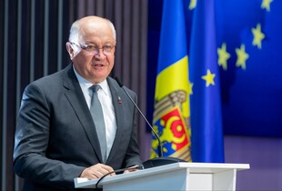 Прем'єр Молдови подав у відставку: уряд автоматично складає повноваження