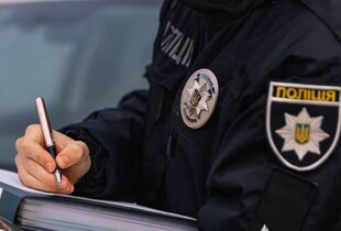 Правоохоронці затримали 29-річного чоловіка, який ошукав дружину військовополоненого на 400 000 грн, обіцяючи повернути чоловіка з полону