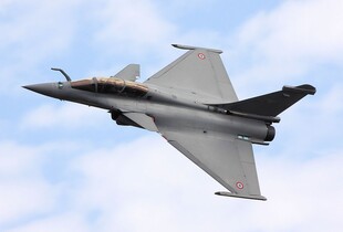 Франція передасть Україні не лише Rafale: Макрон дав ліцензії на виробництво ракет