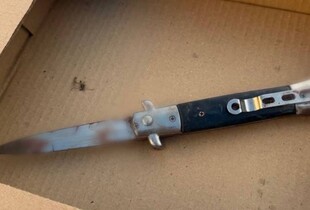 Столичні правоохоронці повідомили про підозру 19-річному молодику, який поранив ножем трьох чоловіків