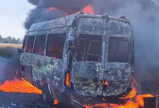 Росіяни FPV-дроном атакували маршрутку з пасажирами на Дніпропетровщині: поранено семеро людей (фото)