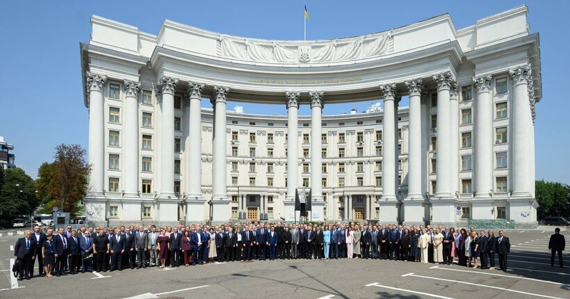 Зеленський анонсував “Карпатську ініціативу”: запуск формату стартує восени