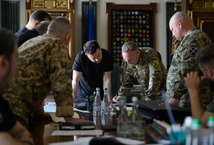 Зеленський повідомив про результати наради за участю військового командування, МО, СБУ, ГУР