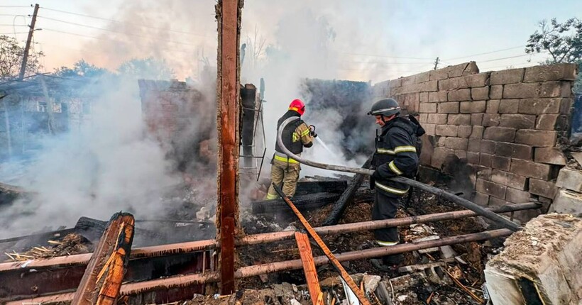 Наслідки обстрілів на ранок 6 серпня: де є загиблі, поранені та руйнування